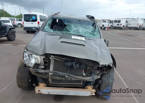 2014 Toyota Tacoma Prerunner V6 из США, поврежденный, VIN 3TMJU4GN5EM164284